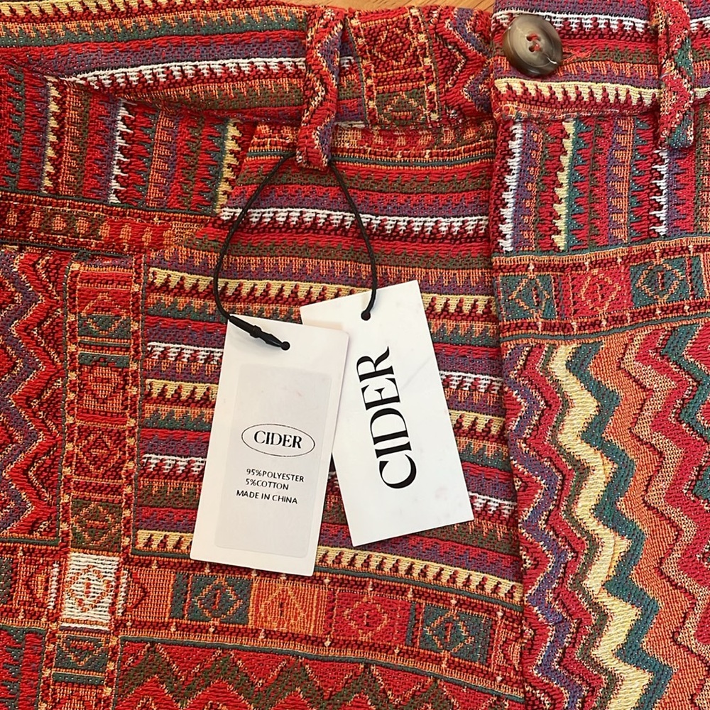 *NWT* CIDER Shorts - Picture 11 of 14